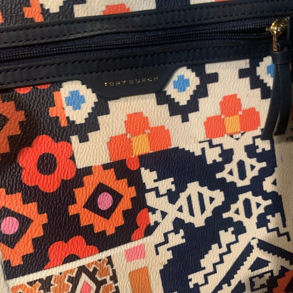 Tory Burch Limited Edition Kerrington Tote
Bag - Picture 12 of 16